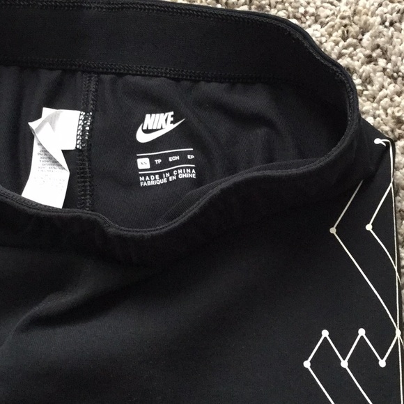 Nike N7 Leggings - Picture 3 of 3